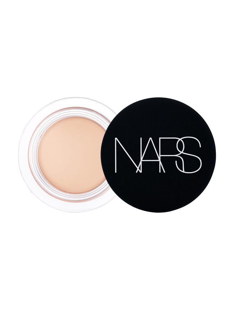 NARS Soft Matte Complete Concealer CRÈME BRULEE L2.5 - Light with cool undertones